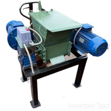 Double shaft knife crusher (Shredder) 3 kW 320mm*550mm