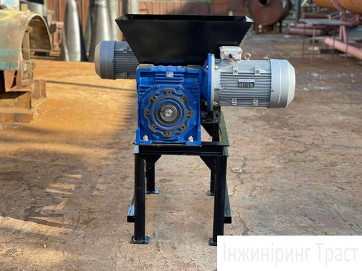 Double roll knife crusher (bearing) 320mm*550mm 4 kW