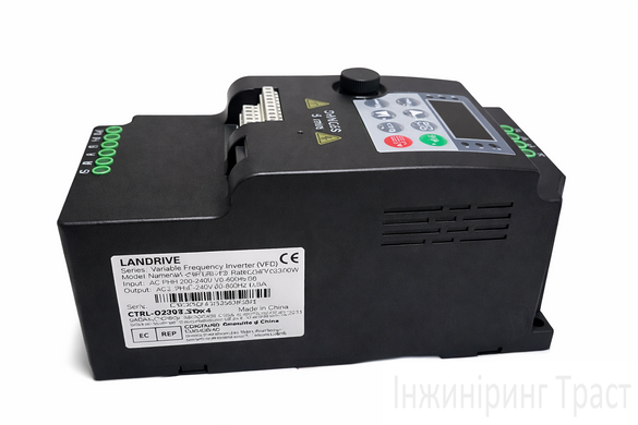 Частотный преобразователь/Контроллер скорости двигателя 220-380В 5,5 кВт. Черная