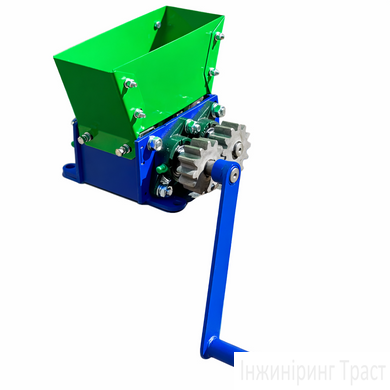 Industrial shredder 100mm*150mm for recycling waste (plastic and glass). Green